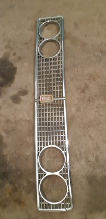 Продам решетку ВАЗ 2103, 2106