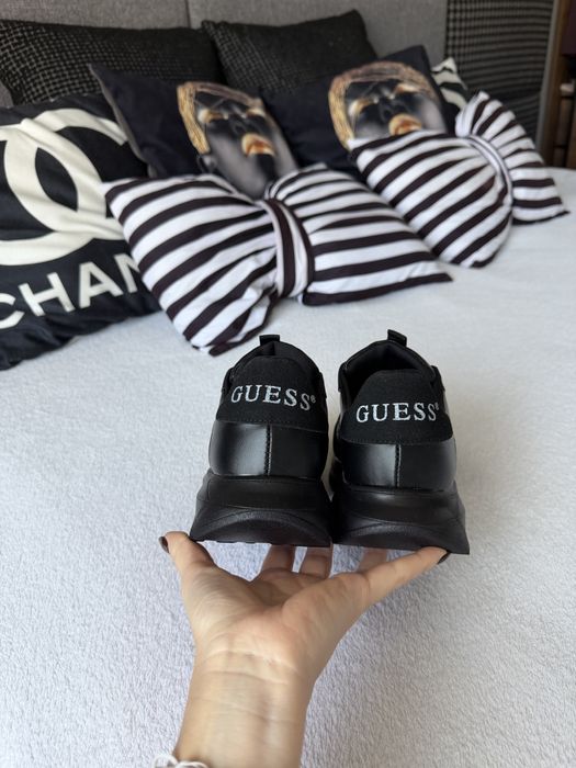 Дамски маратонки Guess