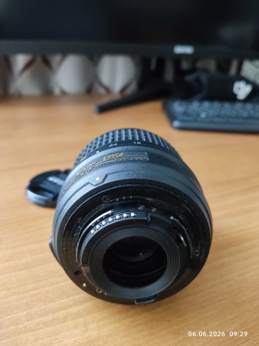 Объектив Nikkor 18-55