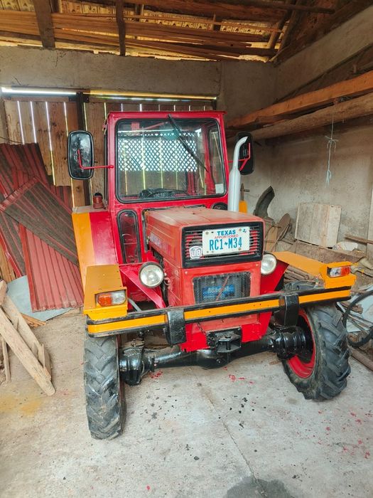 Tractor UTB 445 DTC