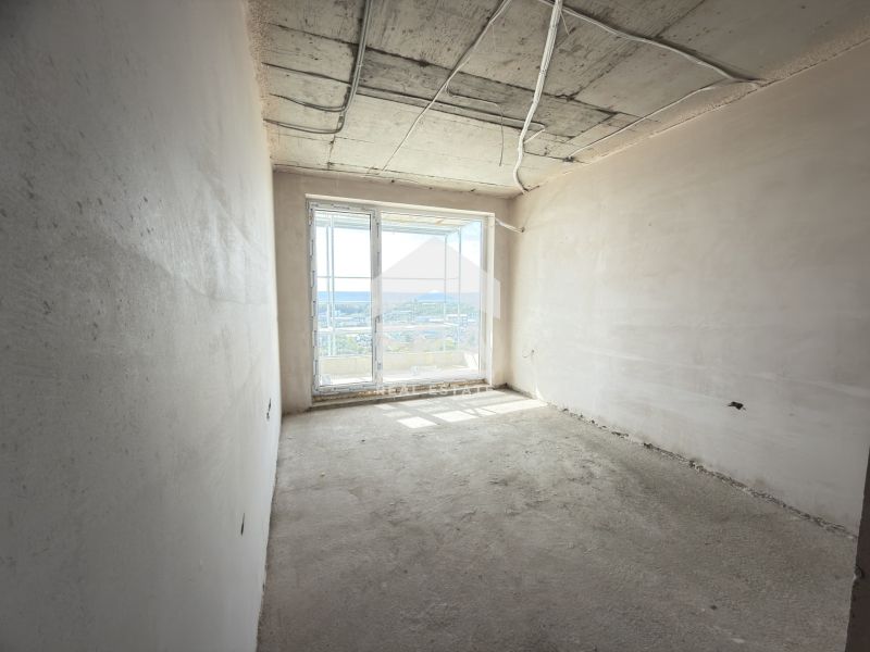 Продава се Двустаен апартамент в Варна, Кайсиева градина - 64 кв.м за 2094 €/кв.м - Снимка #4