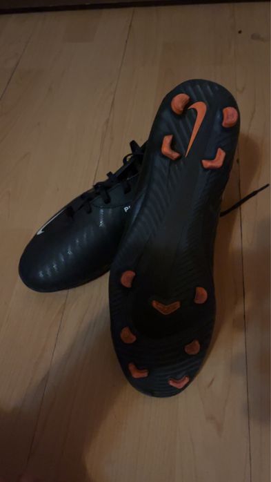 ghete nike phantom