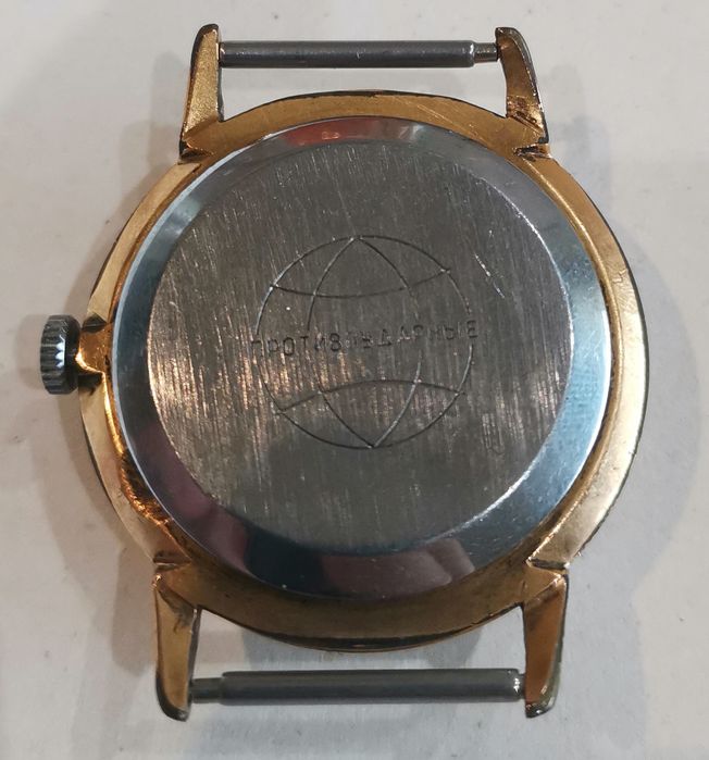 Raketa / Ракета Позлатен механичен часовник