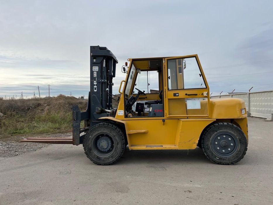 Продается Кара Вилочный погрузчик 10 тонн