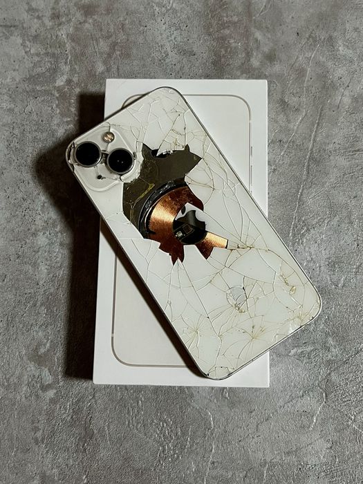 IPhone 13 айфон 13 смартфон телефон гаджет