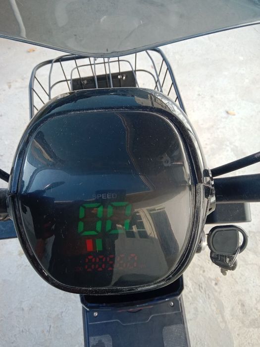 Электро скутер новый