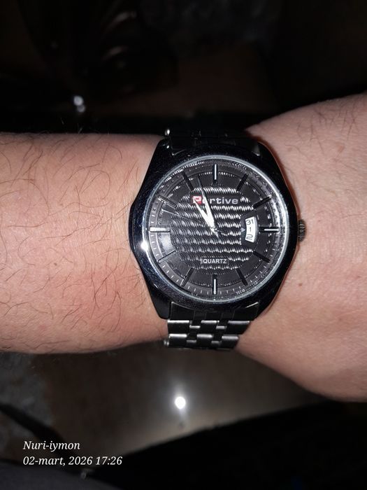 Soat sotiladi xolati yaxshi  ko‘p ishlatmadim  sababi soatlarim ko‘p