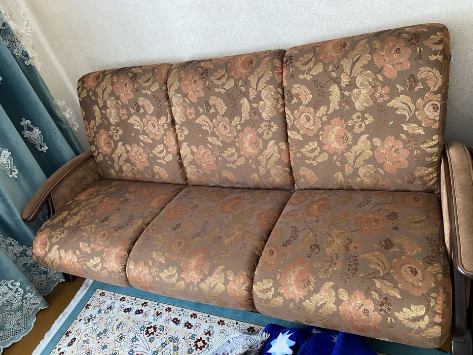 Продается диван б/у