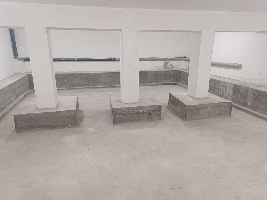 Ijara sklad katta yulni buyida Fargona shahar kichik halka yula 80m2