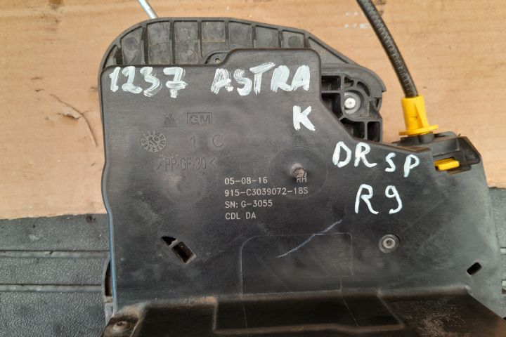 Broasca usa spate dreapta 915-C3039072-18S 915-C3039072-18S Opel Astr