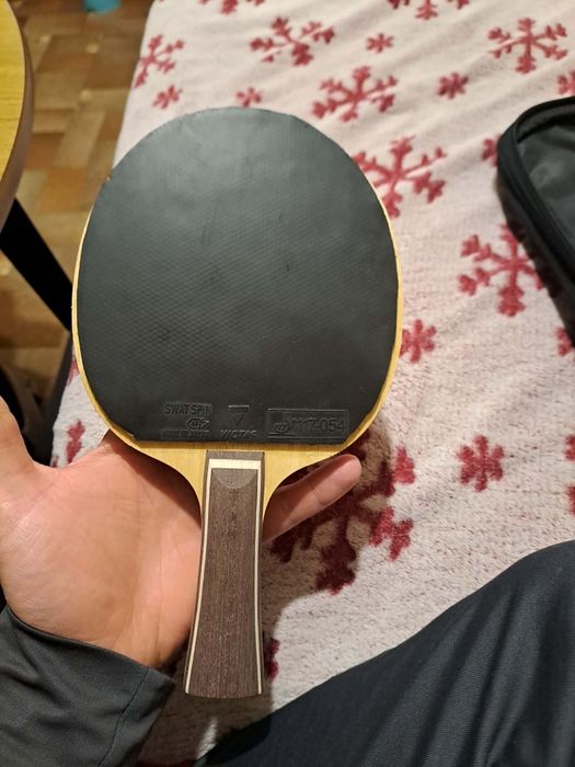 Продава се цяла комбинация за тенис на маса