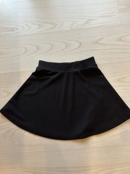 Fusta Next school si Zara  8 ani