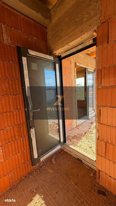 Casa la roșu ~ s.c: 163 mp, teren: 500 mp ~ Santandrei