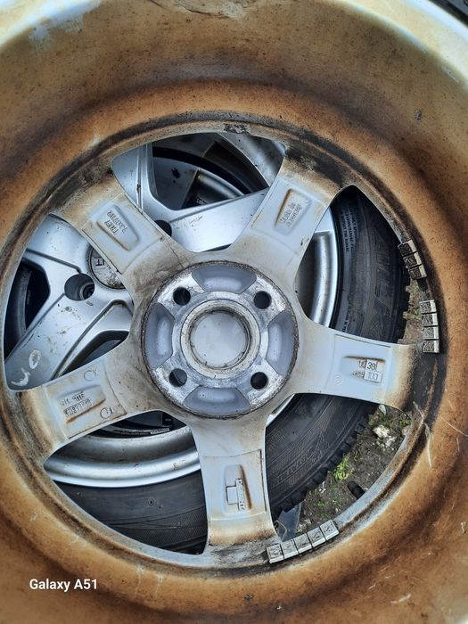 Ляти джанти с гуми зимни 4×100, 17цола