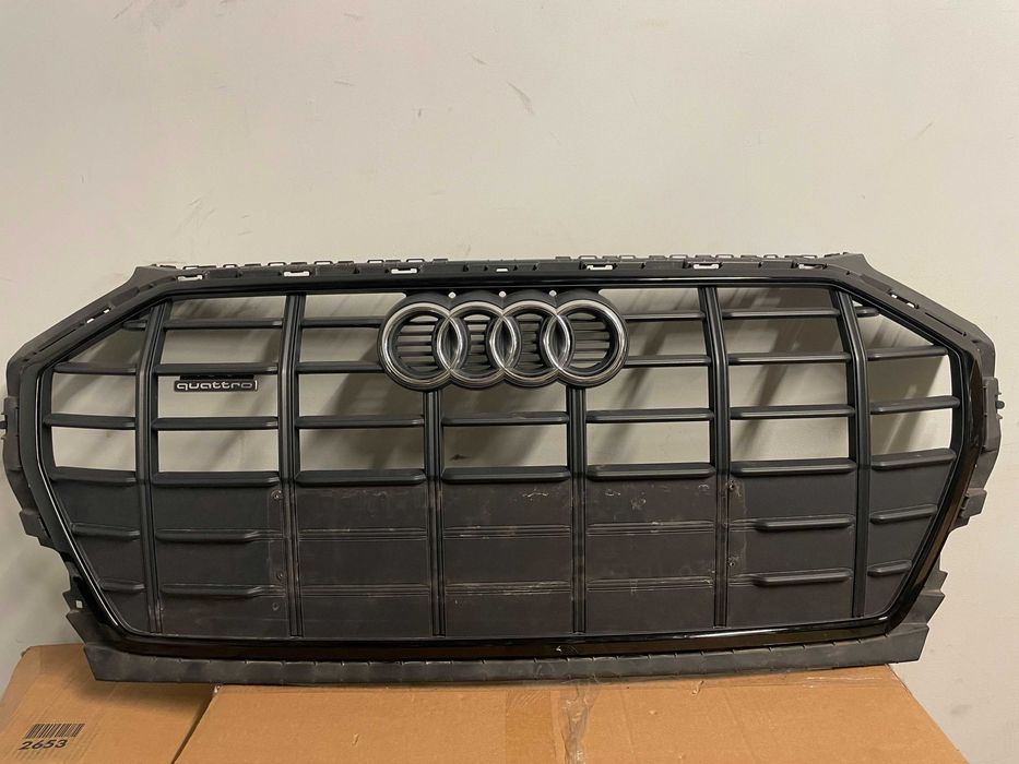 Grila fata originala AUDI Q5 Face lift 2021 Fara defecte.