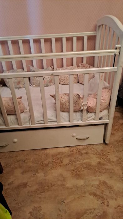 Продам кроватку детскую
