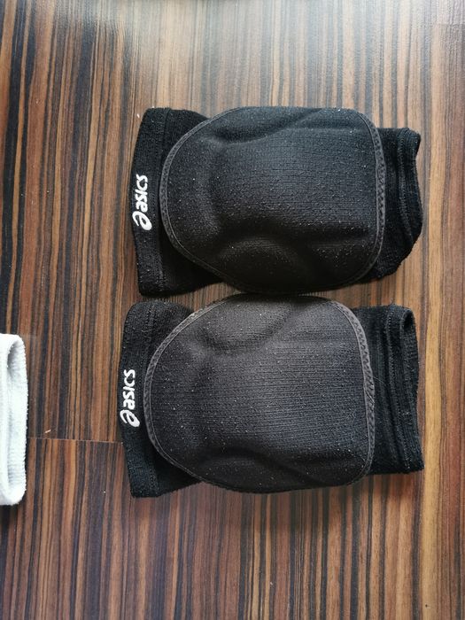 Волейболни наколенки