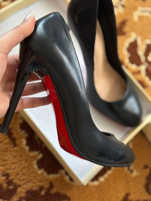 Отдам туфли бесплатно