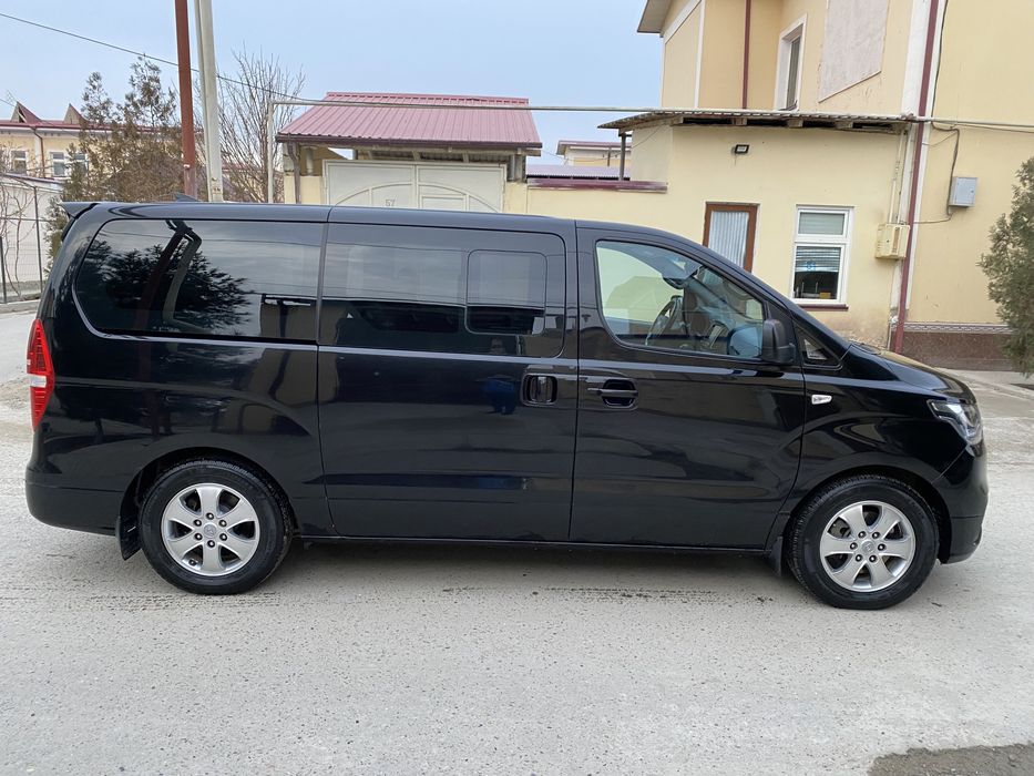Hyundai Grand Stareks