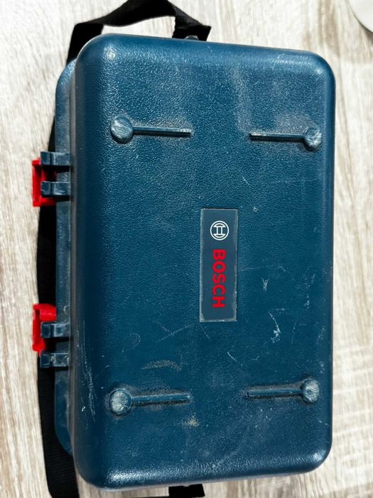 Оптичен нивелир BOSCH
