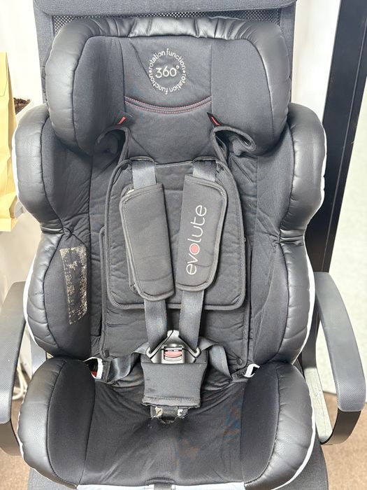 Scaun auto chipolino cu isofox