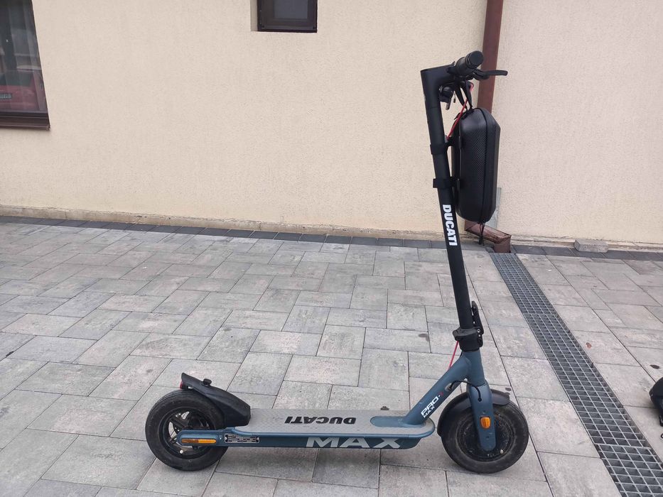 Trotinetă electrica Ducati