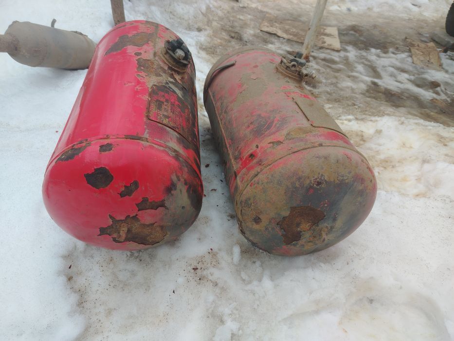 Продам автомобильные газовые баллоны