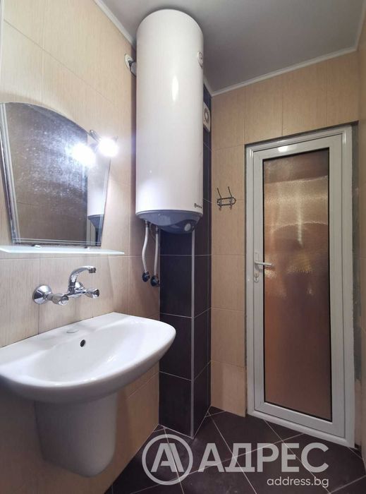 Продава се Тристаен апартамент в Русе, Дружба 3 - 81 кв.м за 1147 €/кв.м - Снимка #12