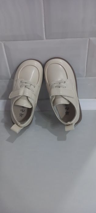 Продам детский обувь