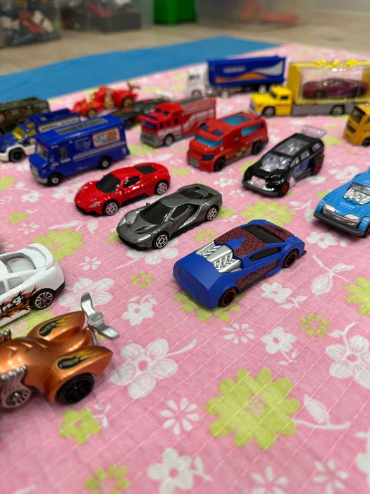 Машинки для мальчиков