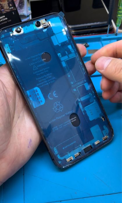 Замена аккумулятора на iPhone