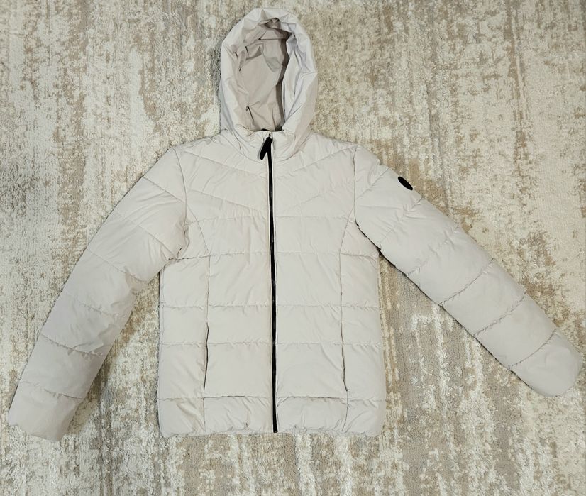 C&A geacă iarnă groasă marimea 158/XS-S crem cu căptușeală neagra