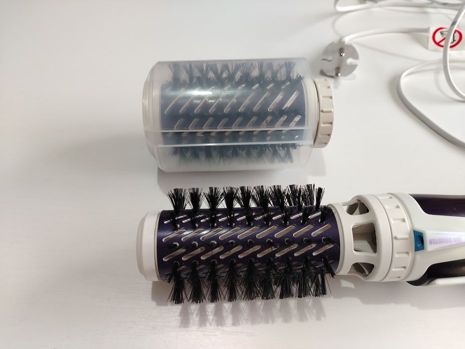 Perie de păr rotativa Rowenta Brush Activ' Dry & Style CF9530F0,