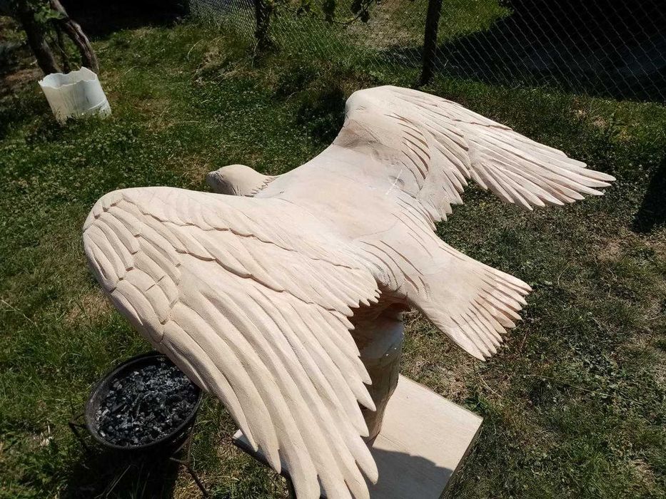 Sculptură lemn pe comandă