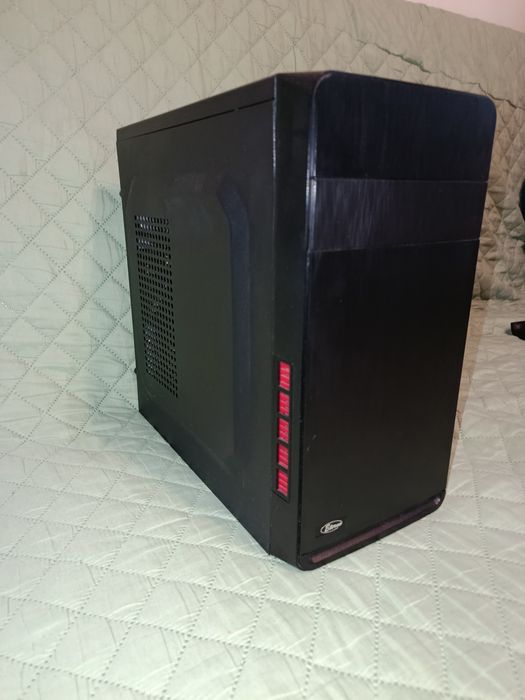 Carcasa mini-tower Inter-Tech, ventilator Arctic 92mm