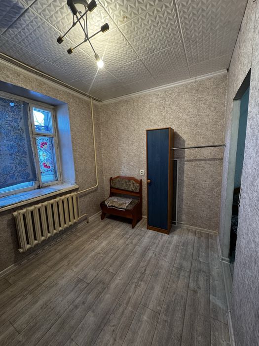 Сдам 1 комнатную в общежитии