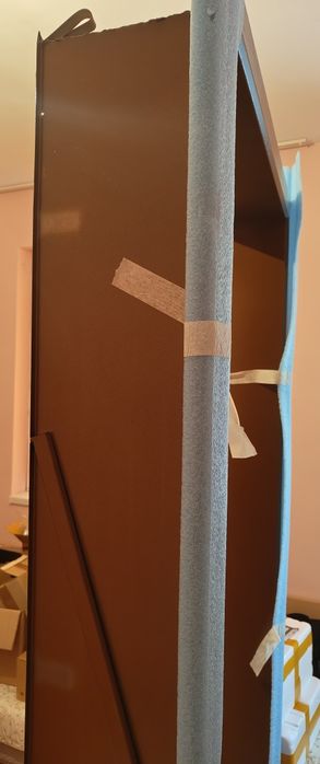 Декоративна метална каса за врата