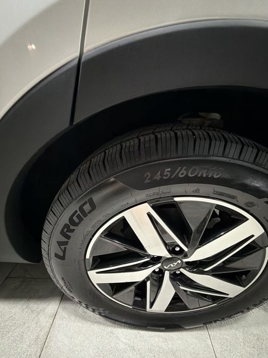 2023 йилги 2,5 KIA Sorento.7 уриндикли, 4 AWD
