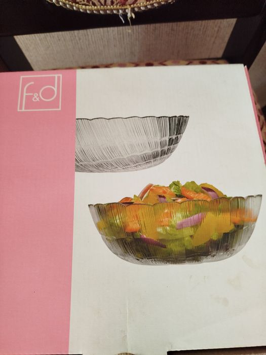 Салатник глубокий в коробке