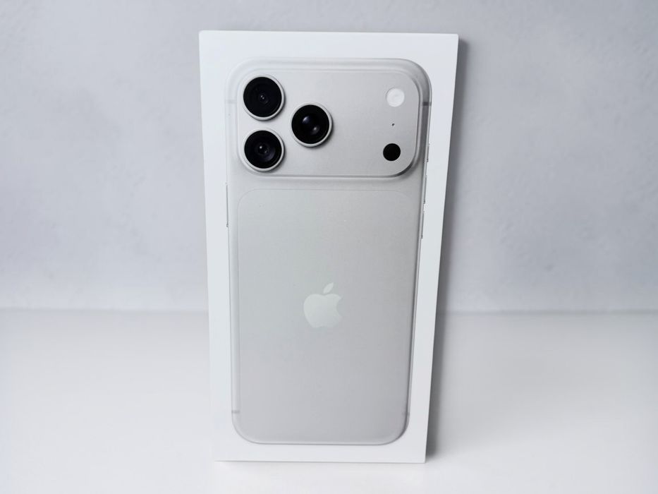 НАЛИЧЕН! Apple iPhone 18 Pro 256GB Silver Neverlock EU Гаранция!