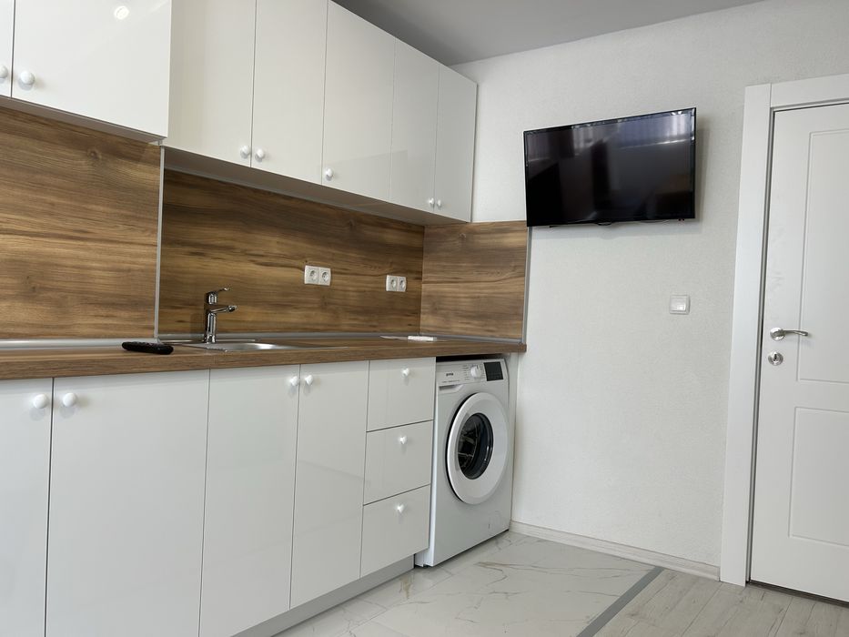 Дава се под наем Двустаен апартамент в Шумен, Математическа гимназия - 50 кв.м за 306 € - Снимка #2