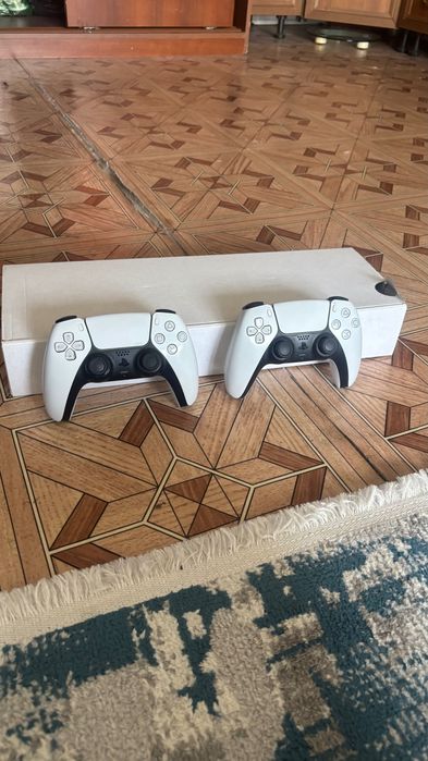 продам срочно playstation 5