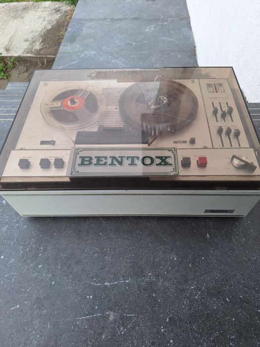 Ролков магнетофон Saba HI Fi-TG 544