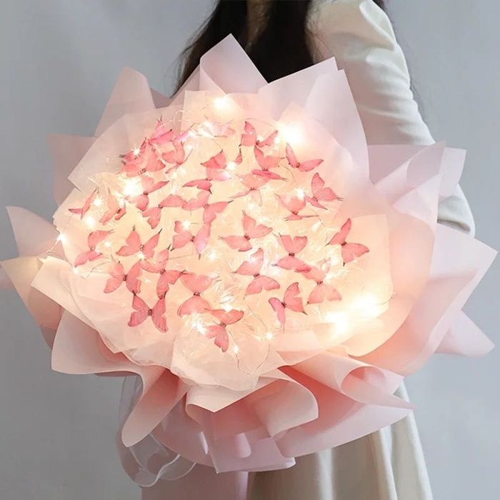 Букеты со светящимися бабочками