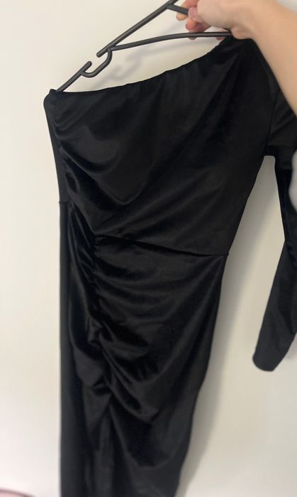 Продавам дамска рокля