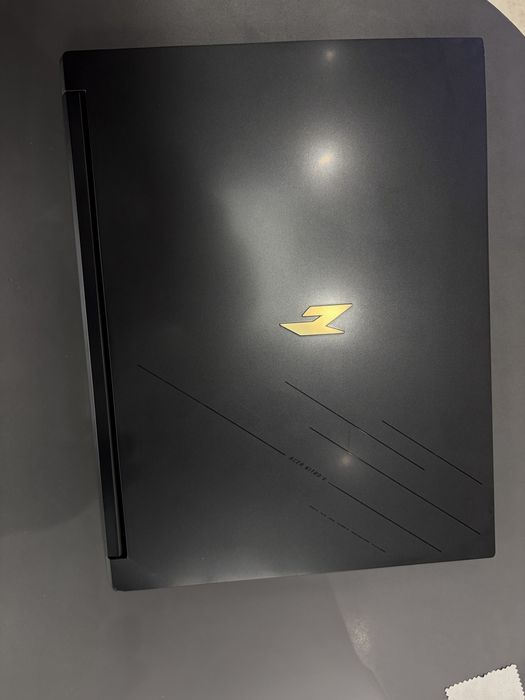 Noutbuk Acer Nitro V16