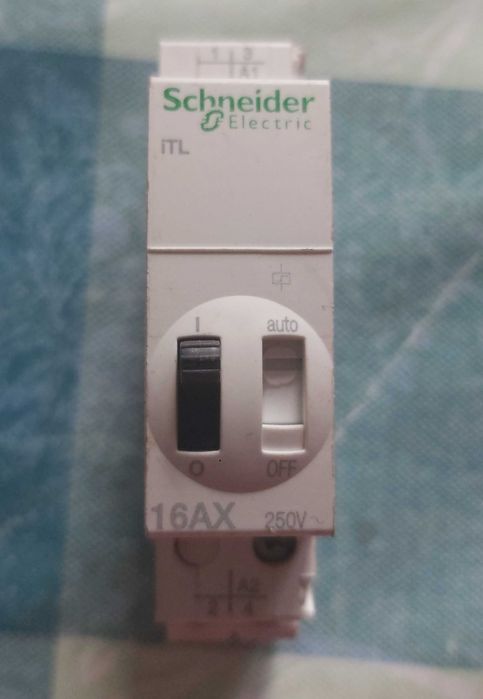 Releu Schneider pas-cu-pas, teleruptor