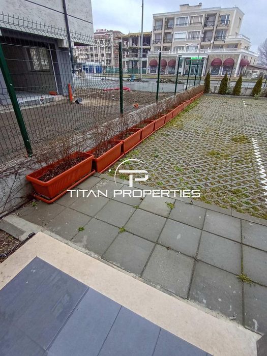 Тристаен апартамент в кв. Черно море , гр. Несебър