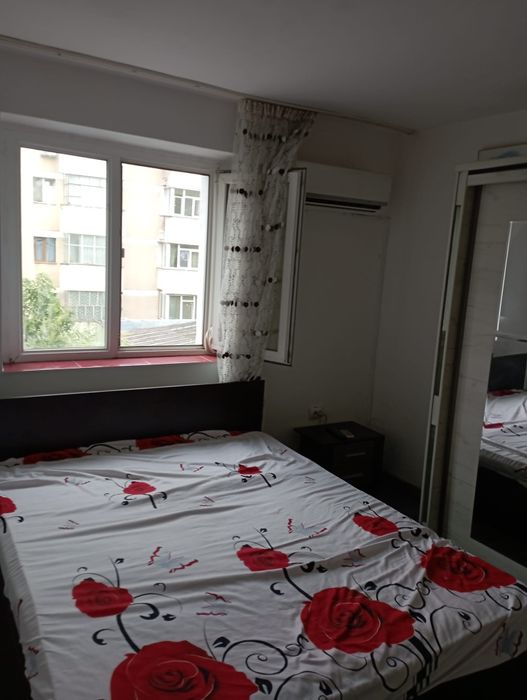 Închiriez garsoniera