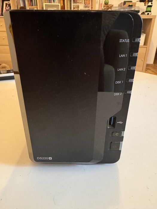 NAS Synology DS220+, Intel Celeron J4025 2GHz, 2-Bay cu 2TB, 2GB DDR4